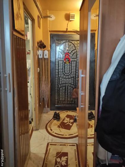 Apartament cu 2 camere decomandat în Micro 15