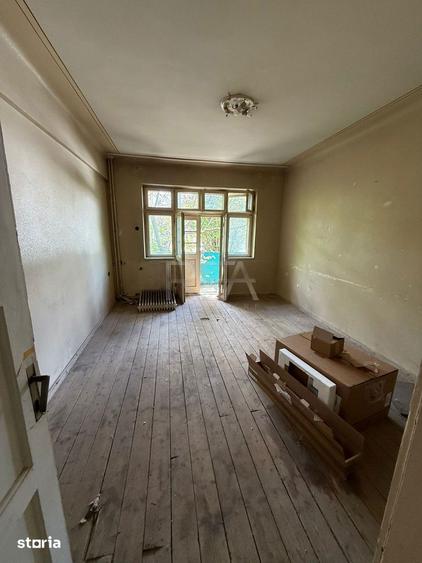 Apartament cu 2 camere decomandat, mobilat în Regie