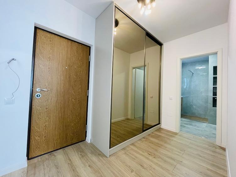 Apartament cu 2 camere semidecomandat în Florești