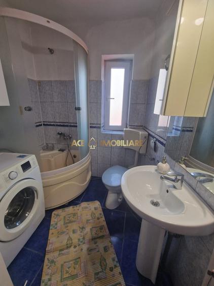 Apartament cu 2 camere nedecomandat, mobilat în 13 Septembrie