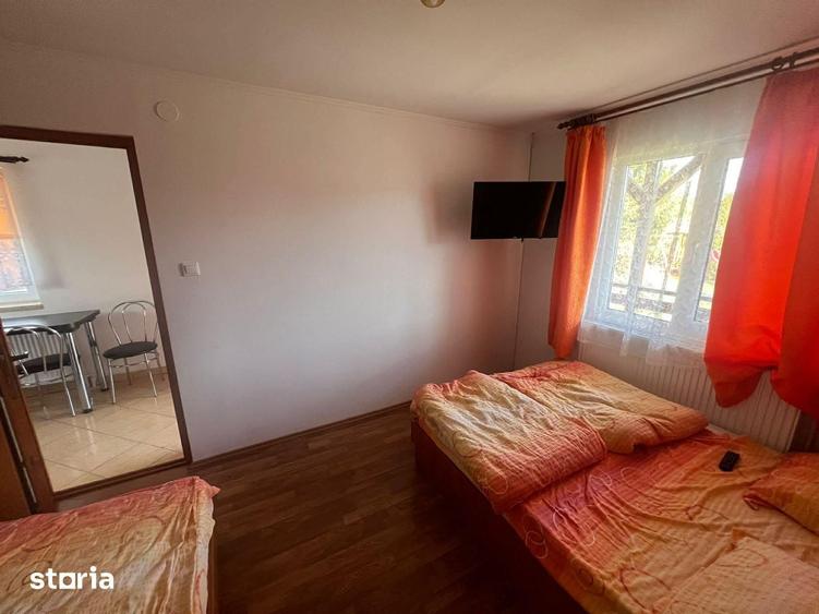 Casă cu 4 camere cu Teren 700 Mp în Central