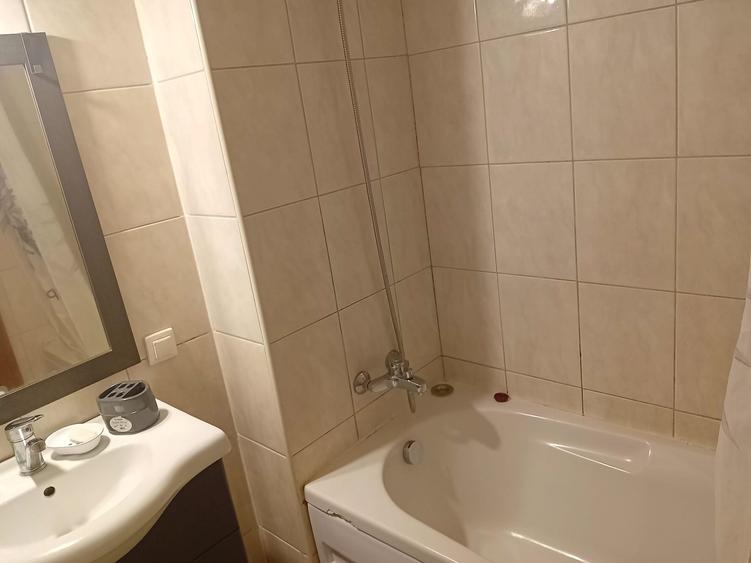Garsonieră decomandată în Doamna Ghica