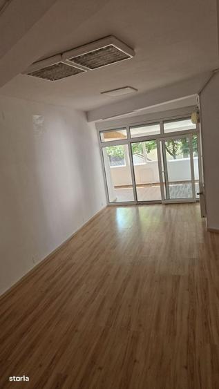 Casă cu 4 camere în Lacul Tei