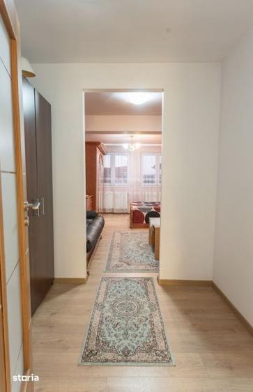 Spațiu comercial, de 886.75 mp, în Criș