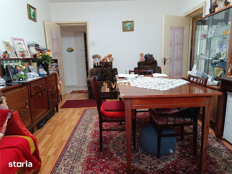 Apartament cu 3 camere în Astra