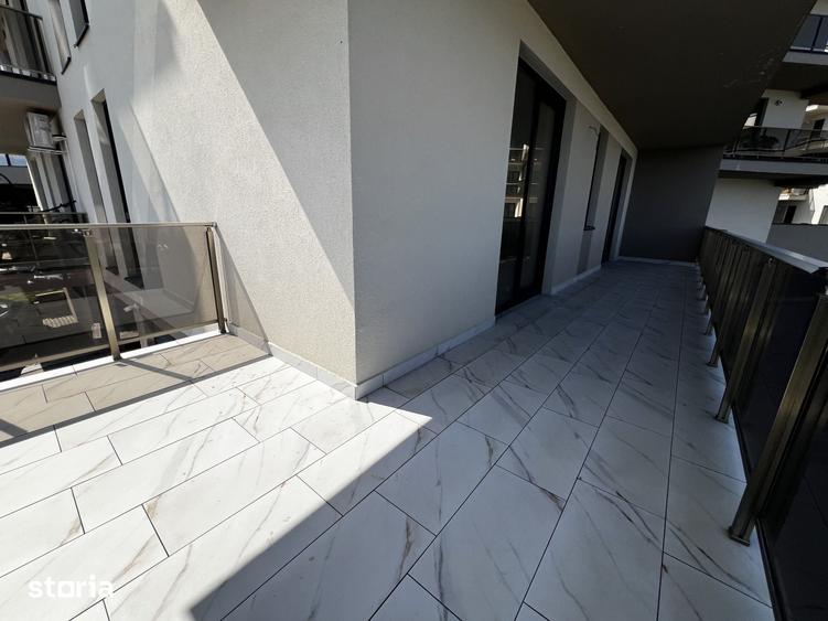Apartament cu 3 camere semidecomandat în Florești
