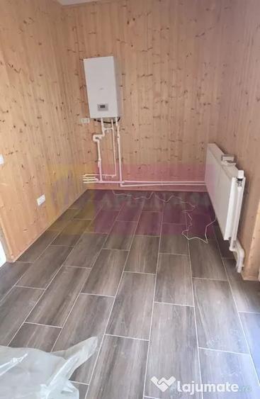 Casă cu 4 camere cu Teren 1001 Mp în Brebu