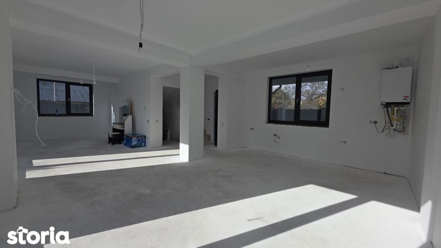 Casă cu 4 camere cu Teren 314 Mp în Mogoșoaia
