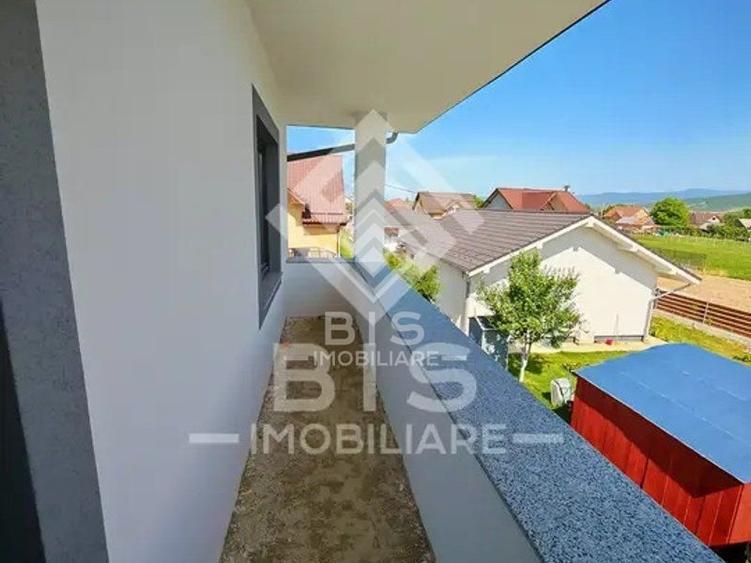 Casă individuală cu 6 camere cu Canalizare în Ultracentral