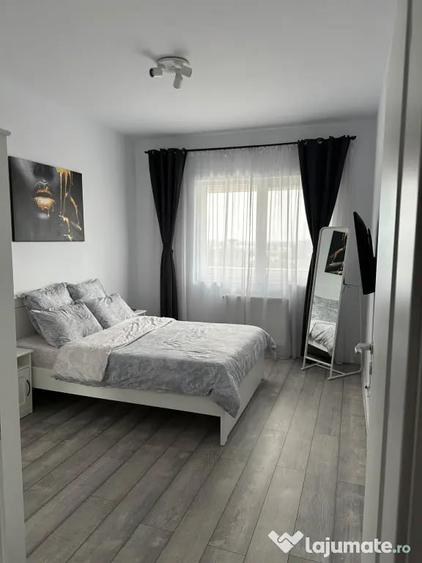 Apartament cu 2 camere semidecomandat în Militari