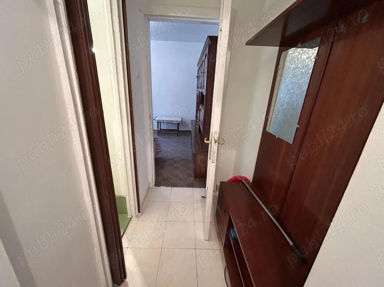 Apartament cu 2 camere semidecomandat în Grădiște