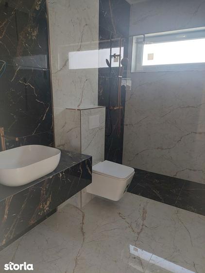 Casă cu 4 camere cu Teren 403 Mp în Central