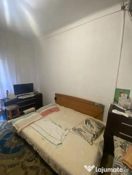 Garsonieră decomandată în Sărari