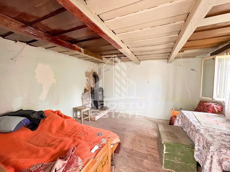 Casă cu 3 camere cu Teren 841 Mp în Răcăștia