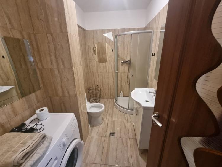 Apartament cu 2 camere semidecomandat, mobilat în Ștefan cel Mare