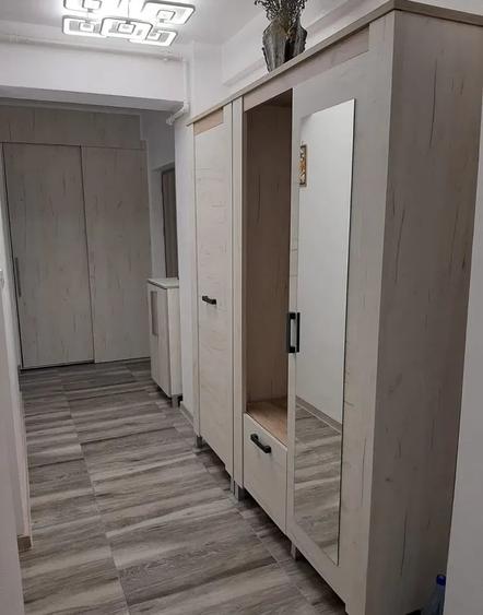 Apartament cu 2 camere decomandat în Micești