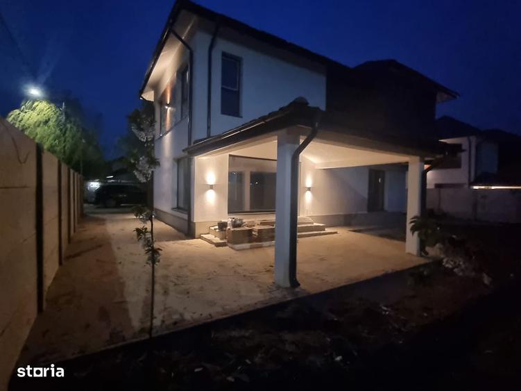 Casă cu 4 camere în Domnești