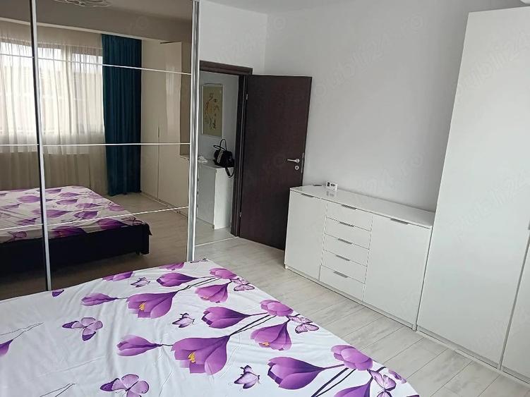 Apartament cu 2 camere decomandat în Roșu