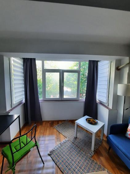 Apartament cu 2 camere decomandat în Titan