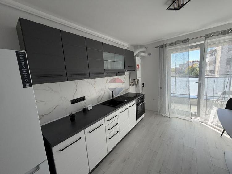 Apartament cu 2 camere decomandat în Central