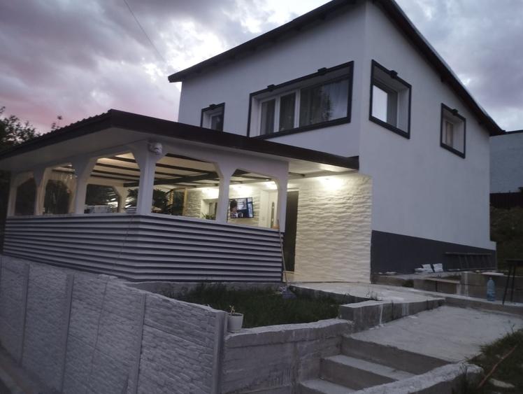 Casă cu 4 camere în Răgman