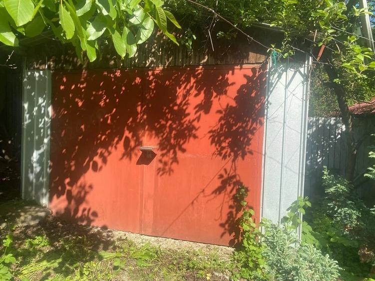 Casă cu 3 camere cu Teren 2610 Mp în Lespezi