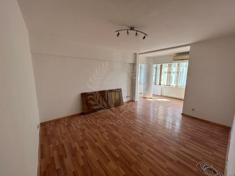 APARTAMENT 3 CAMERE/ PIAȚA MIHAI// VITEAZUL //ETAJ 1 //DECOMANDAT - 11