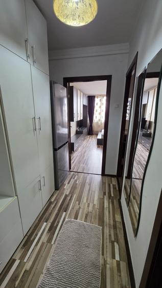 Garsonieră decomandată în Popoveni