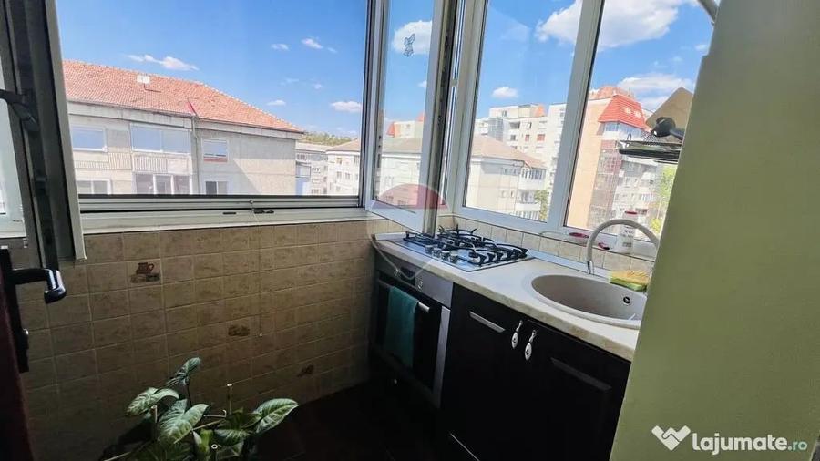 Apartament cu 3 camere decomandat în Dragoș Vodă