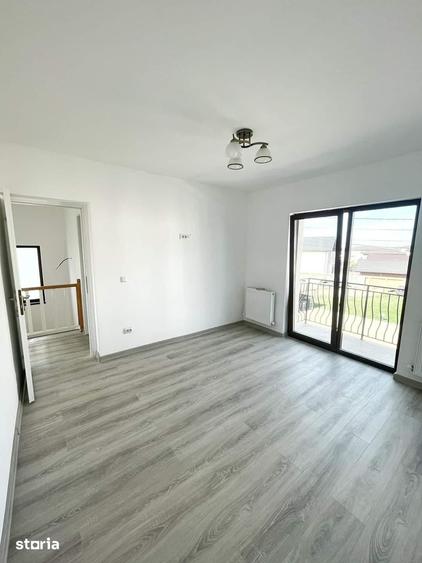 Casă cu 4 camere cu Teren 250 Mp în Miroslava