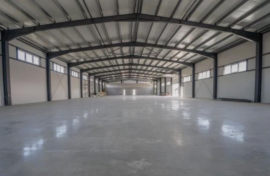 Spațiu industrial, de 1,700 mp, în Apahida