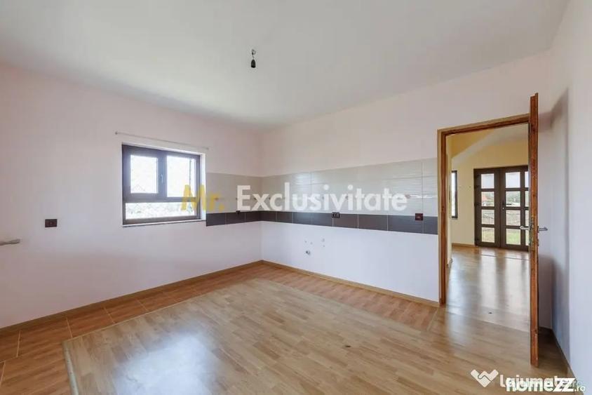 Casă cu 4 camere cu Teren 705 Mp în Central