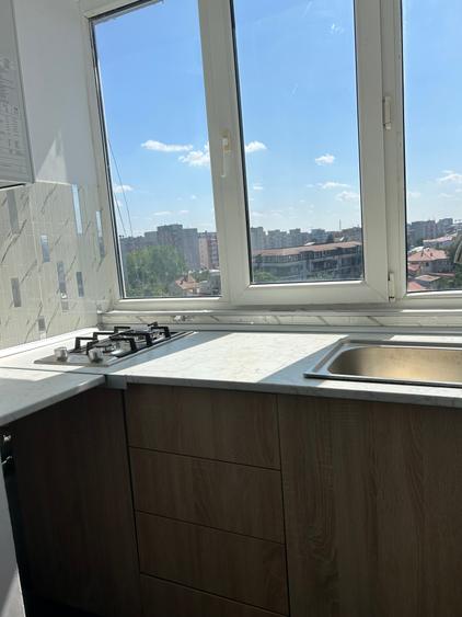 Apartament cu 2 camere decomandat în Romană