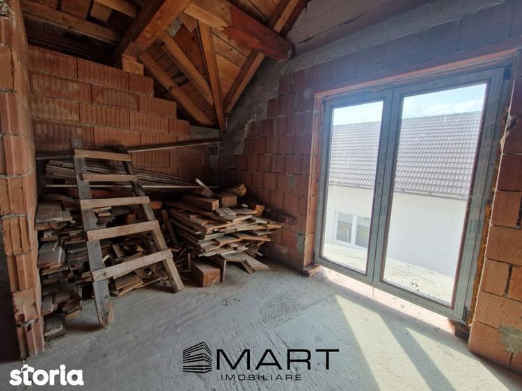 Casă cu 5 camere cu Teren 500 Mp în Șura Mare