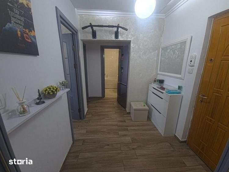 Apartament cu 2 camere decomandat în CET