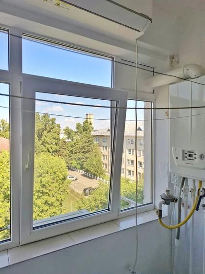 Garsonieră decomandată în Central