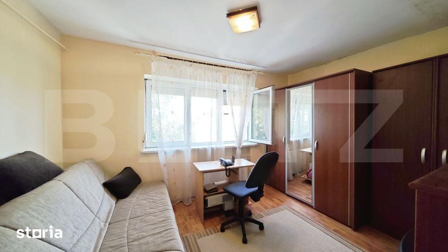 Apartament cu 3 camere decomandat în Iosia