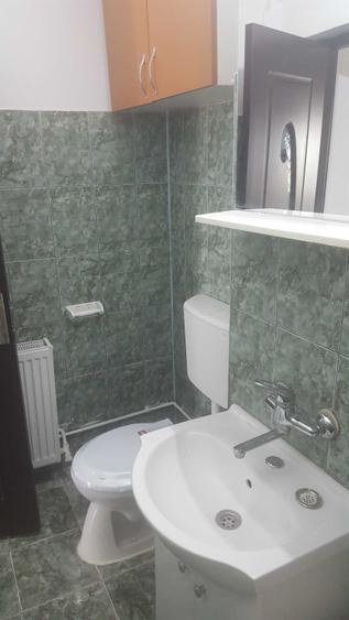 Apartament cu 2 camere decomandat în B-dul București