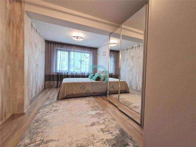 Apartament cu 3 camere în Tractorul