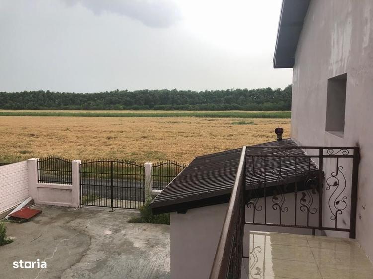 Casă cu 4 camere în Petrăchioaia