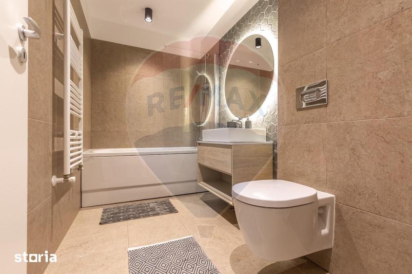 Apartament cu 3 camere decomandat în Astra