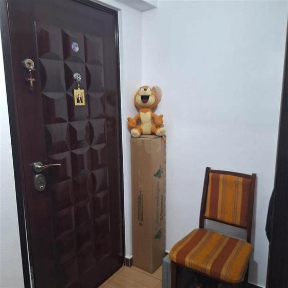 Apartament cu 2 camere decomandat în Radu Negru