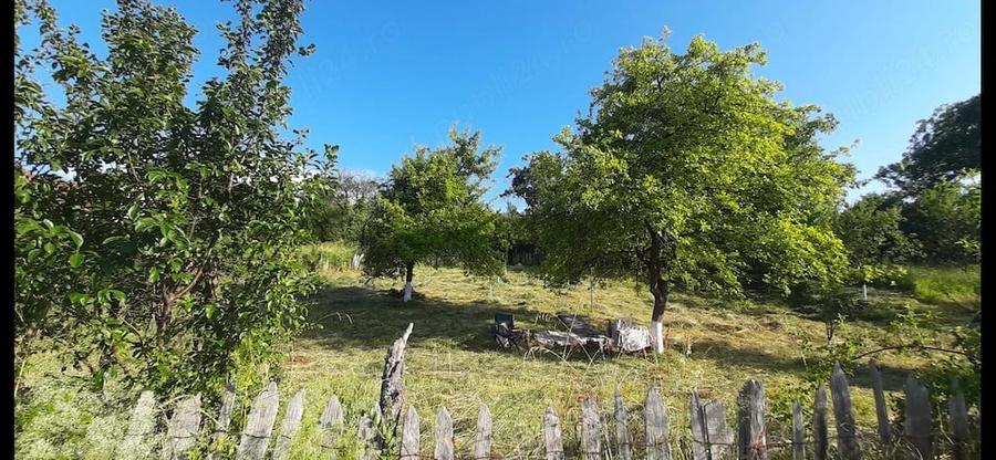 Teren de 410 mp, în Cerișor