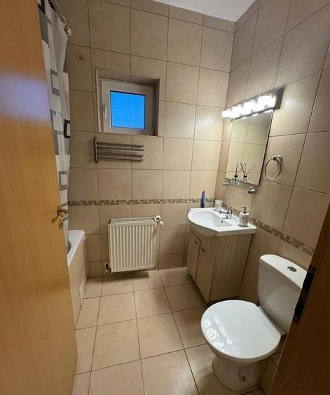 Apartament cu 2 camere semidecomandat în Titan