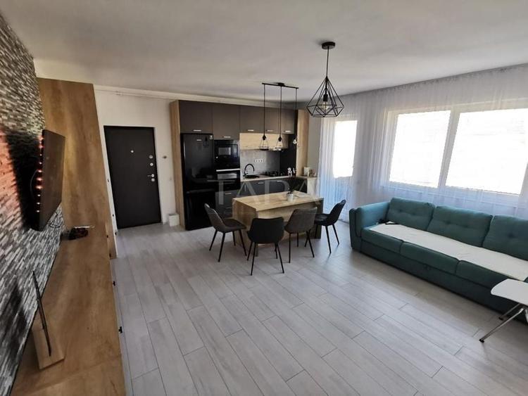 Apartament cu 3 camere decomandat, mobilat în Florești — fotografia 3