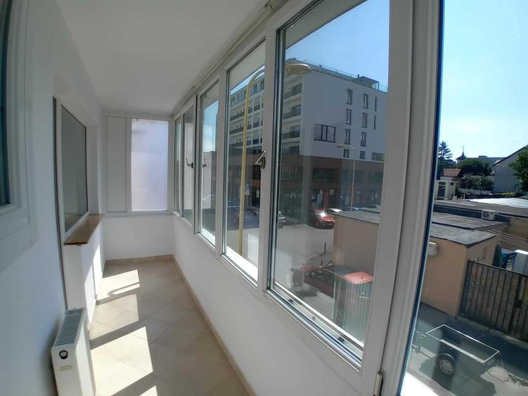 Apartament cu 2 camere semidecomandat în Județean