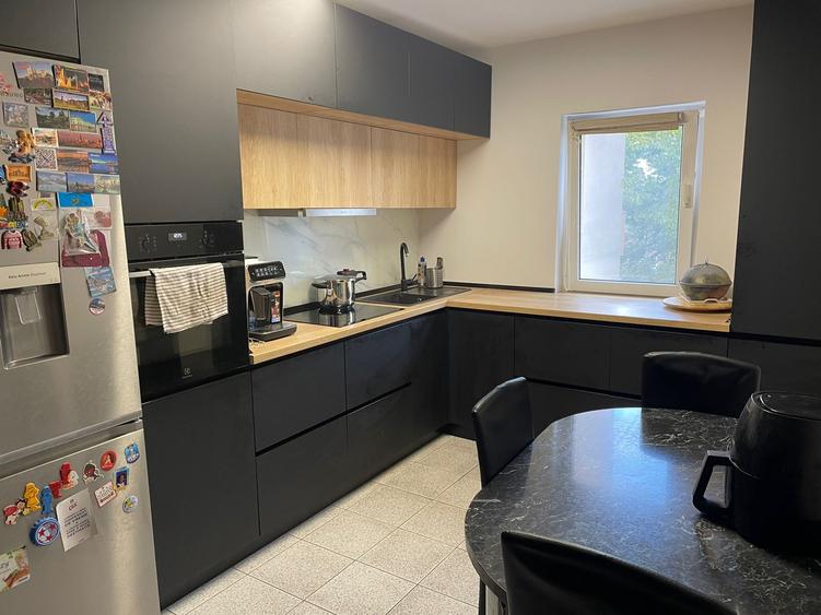 Apartament cu 4 camere în Zorilor