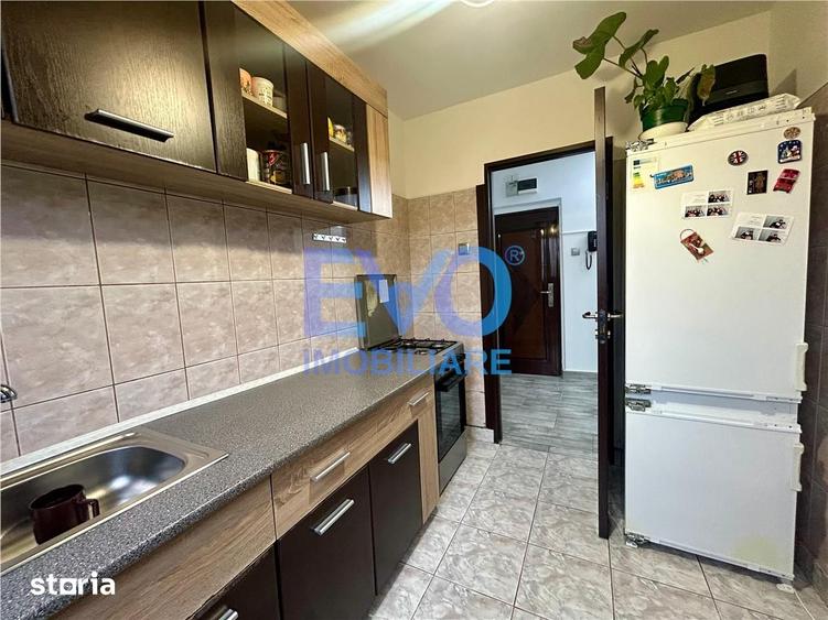 Apartament cu 2 camere în Podu Roș