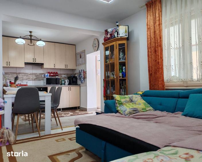Casă cu 3 camere cu Teren 700 Mp în Central