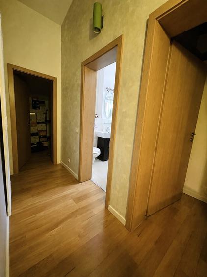 Apartament cu 3 camere semidecomandat, mobilat în Aradului